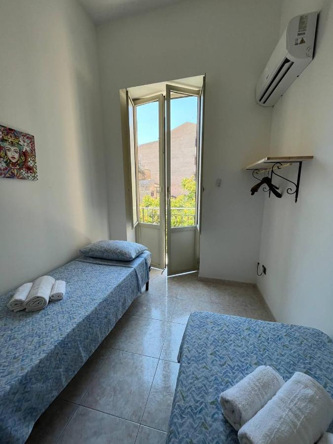 Apartamento Al Cortile Di Maqueda Palermo Exterior foto