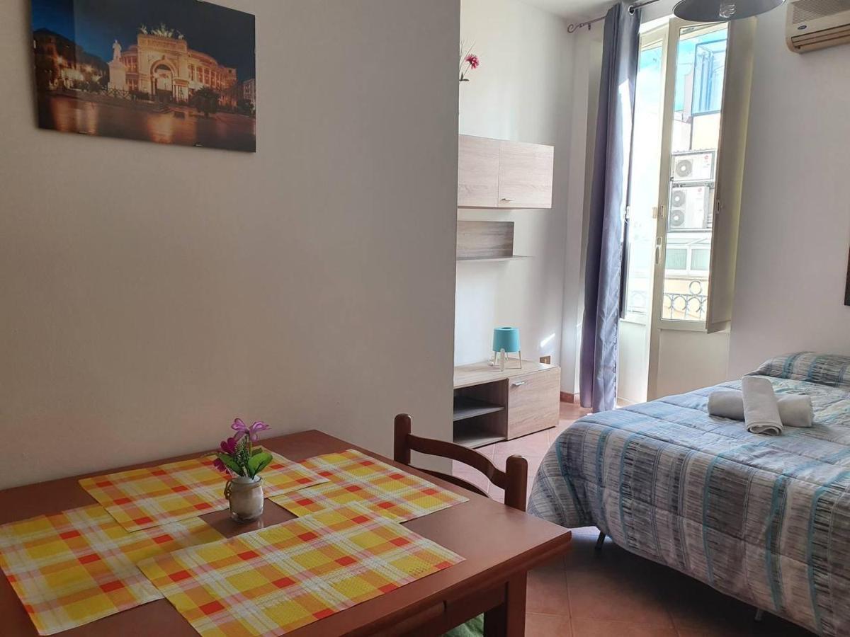 Apartamento Al Cortile Di Maqueda Palermo Exterior foto