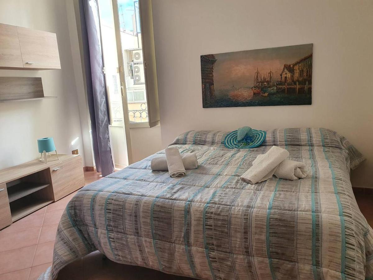 Apartamento Al Cortile Di Maqueda Palermo Exterior foto