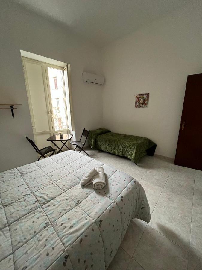 Apartamento Al Cortile Di Maqueda Palermo Exterior foto