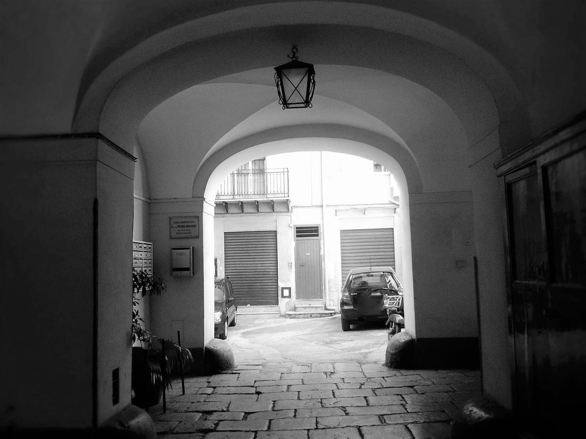 Apartamento Al Cortile Di Maqueda Palermo Exterior foto