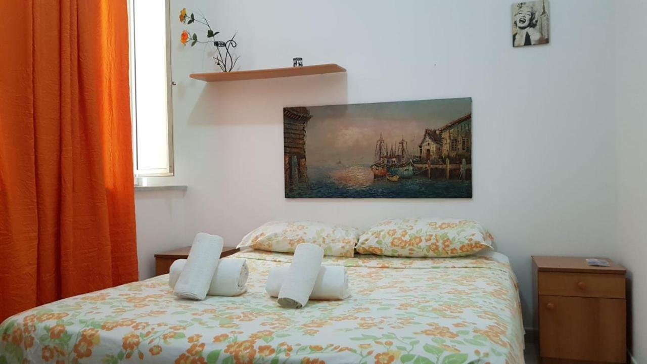 Apartamento Al Cortile Di Maqueda Palermo Exterior foto