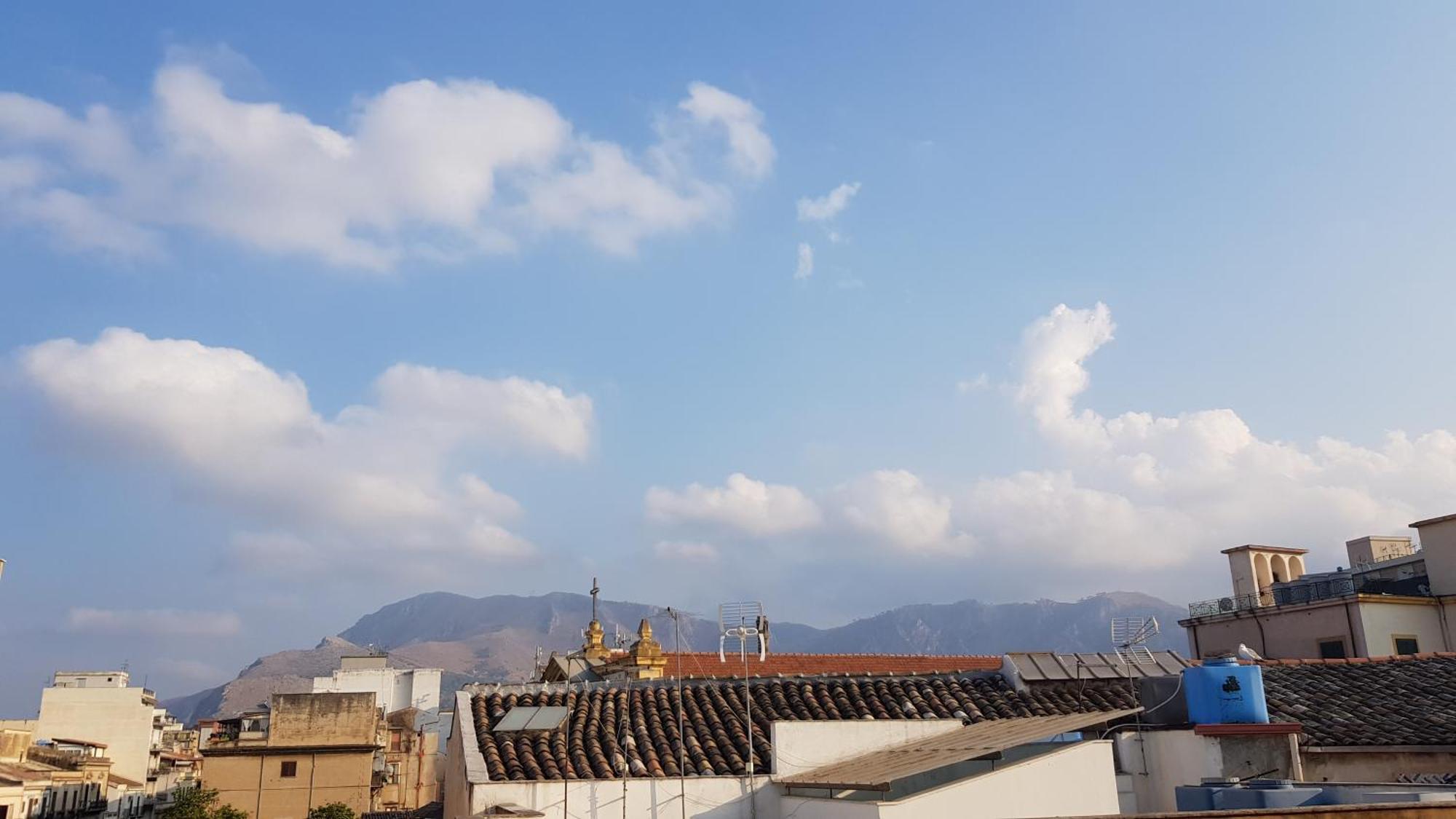 Apartamento Al Cortile Di Maqueda Palermo Exterior foto